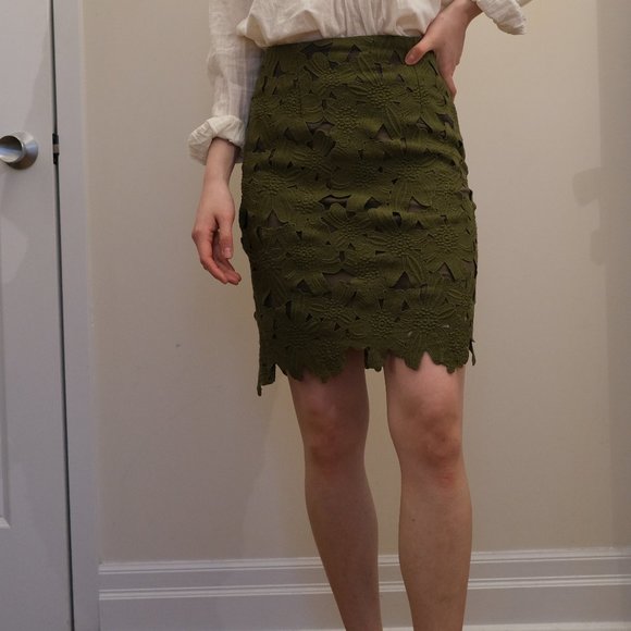 Lace Midi Pencil Skirt - Khaki Size S - Picture 8 of 9